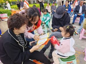 合众人寿宁夏分公司反洗钱宣传进社区，筑牢金融安全“防火墙”